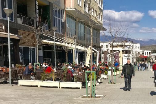 Lehtesohen masat: Nga hapja e lokaleve te fashat orare dhe levizja pa autorizim